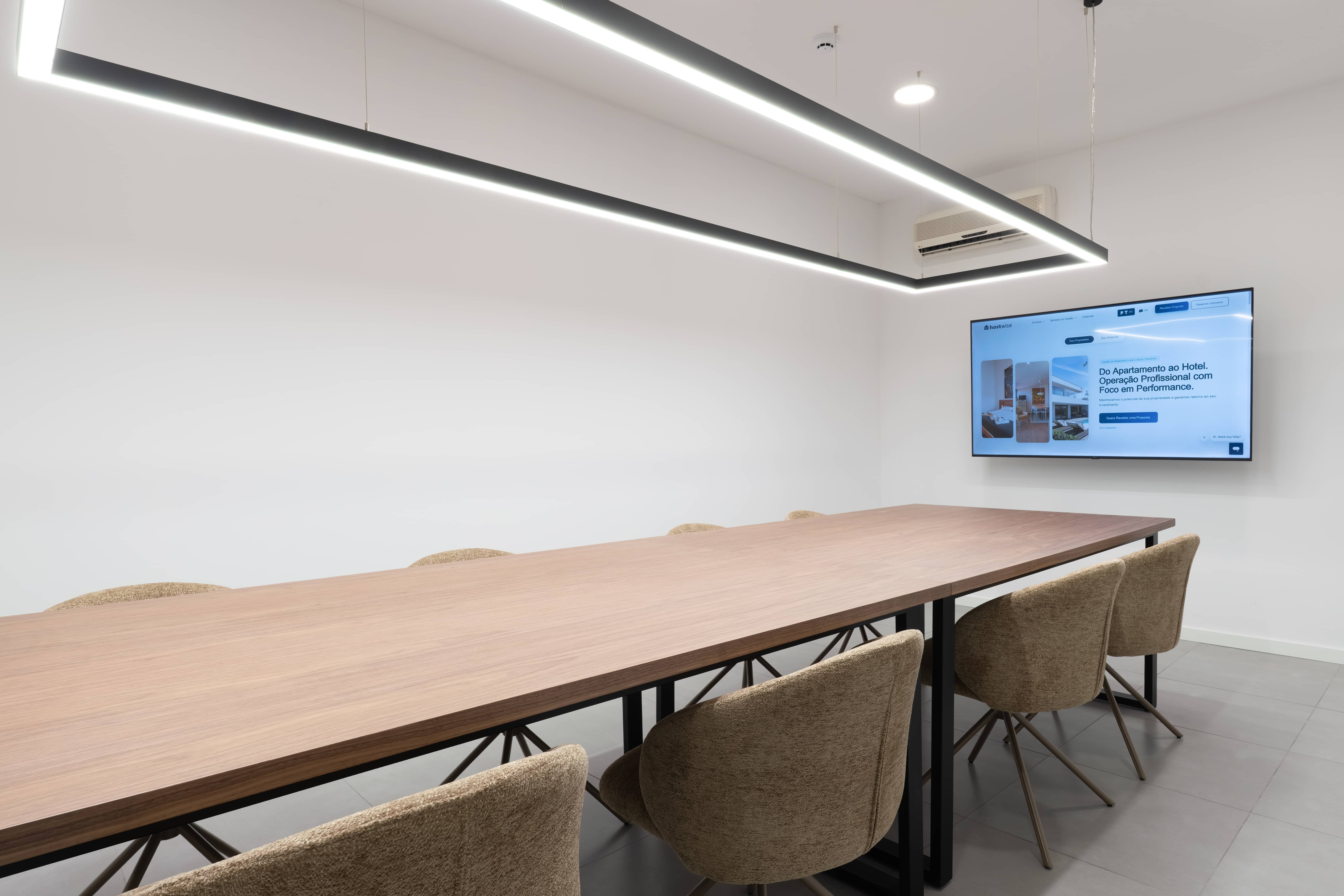 Sala de Reunião Santa Catarina 686 — Vista 2